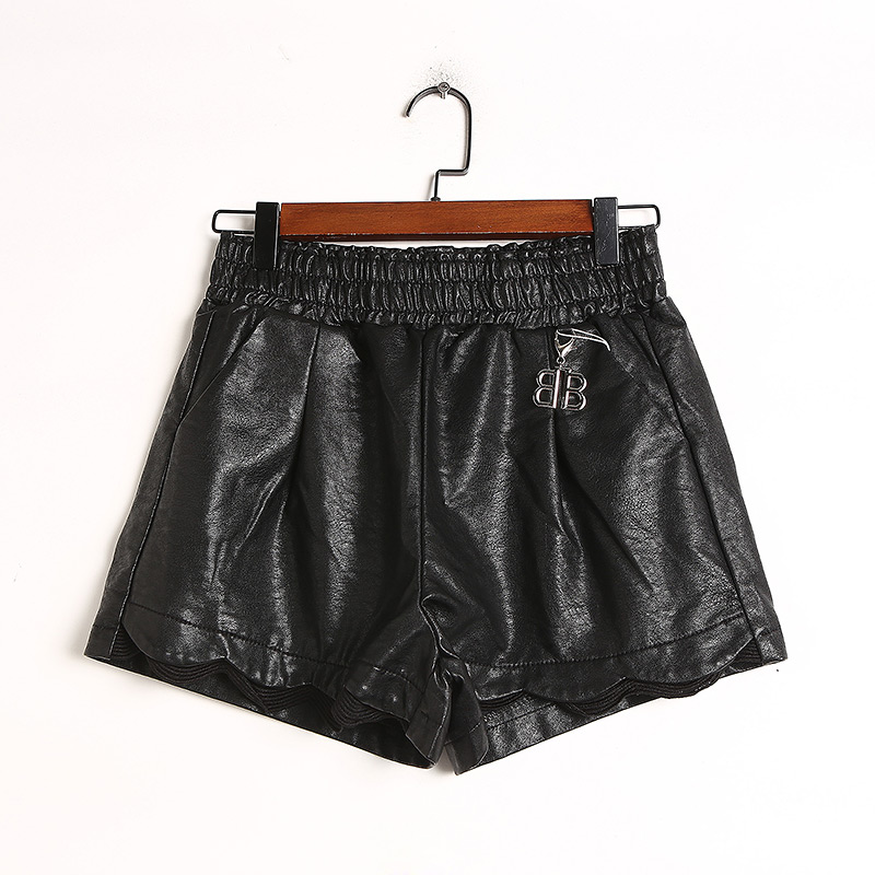 秋季新款松紧腰皮短裤