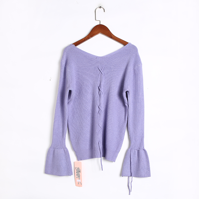 秋季时尚喇叭袖针织上衣