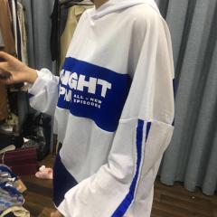 D2F056-SYC6836字母蓝色拼接连帽卫衣