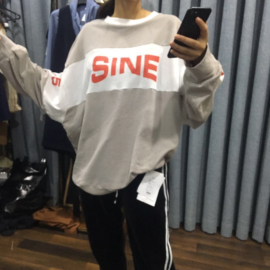 D2F056-SYC81290AZ大字母拼接卫衣