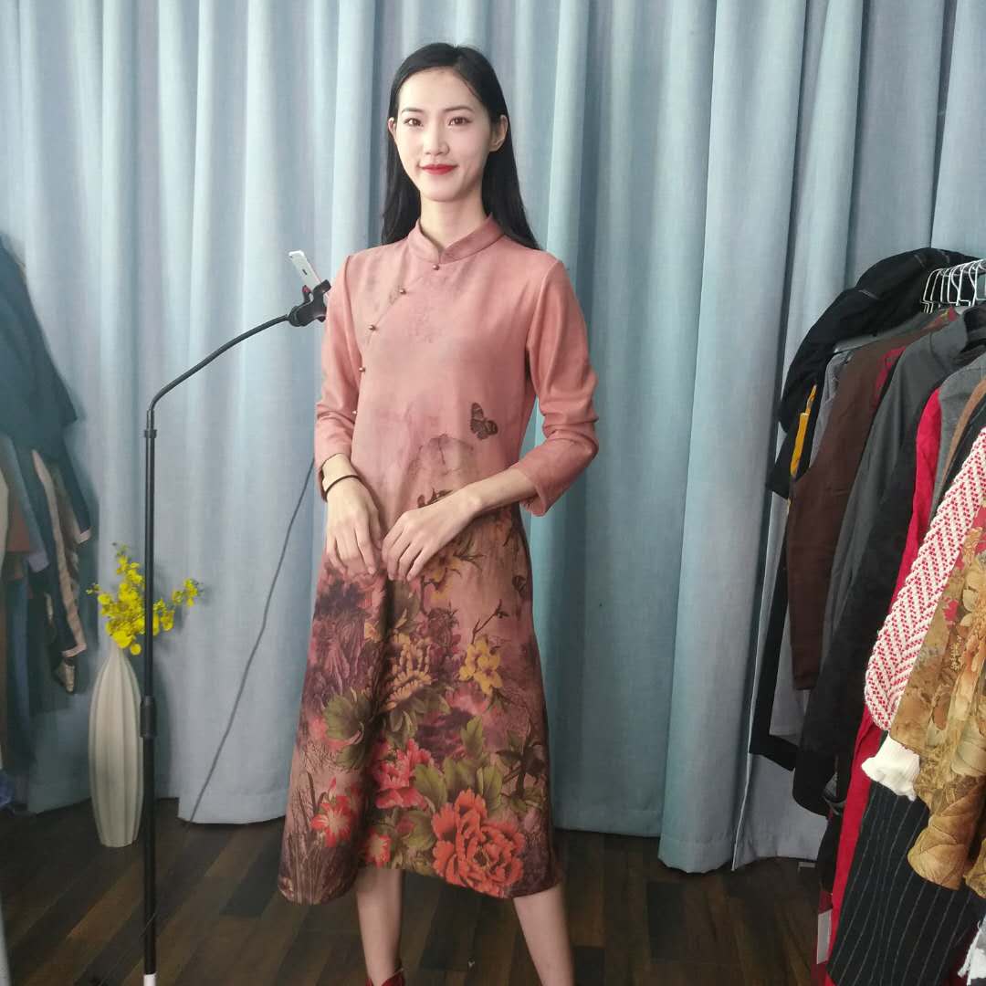 秋季新款女装品质鹿皮绒连衣裙