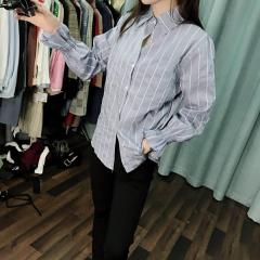 2018早秋新款竖条压轴百搭衬衣