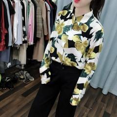 2018早秋新款翻领气质印花衬衣