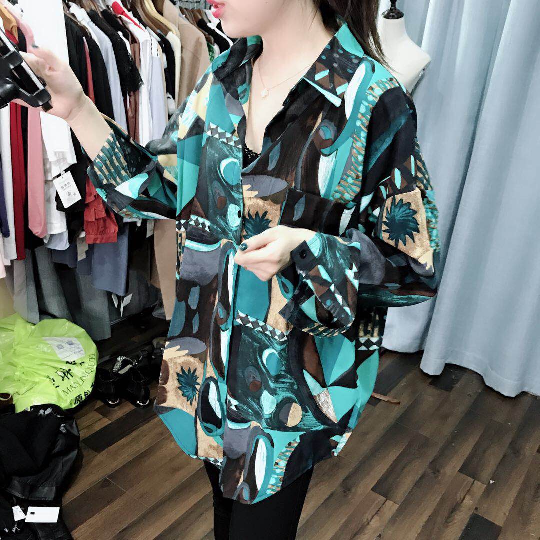 2018早秋新款个性印花衬衣