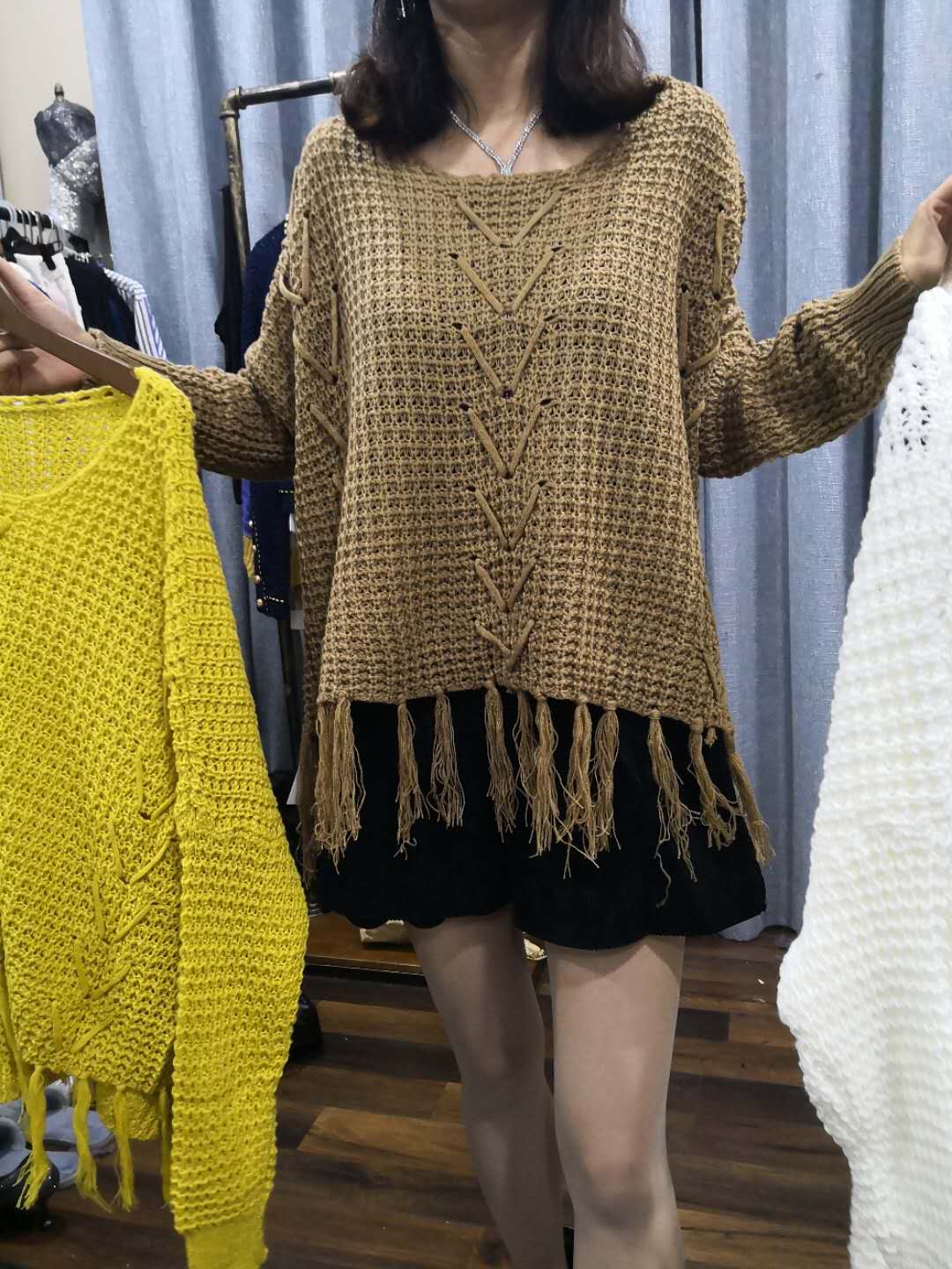 1F0322-SYCD10 新款时尚流苏针织毛衣