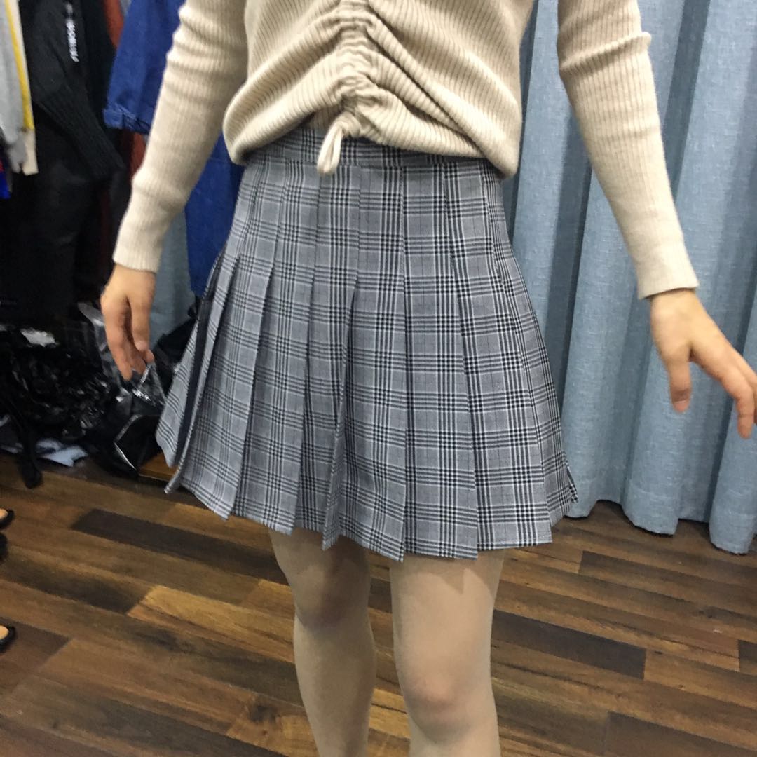 学院风格子百褶裙