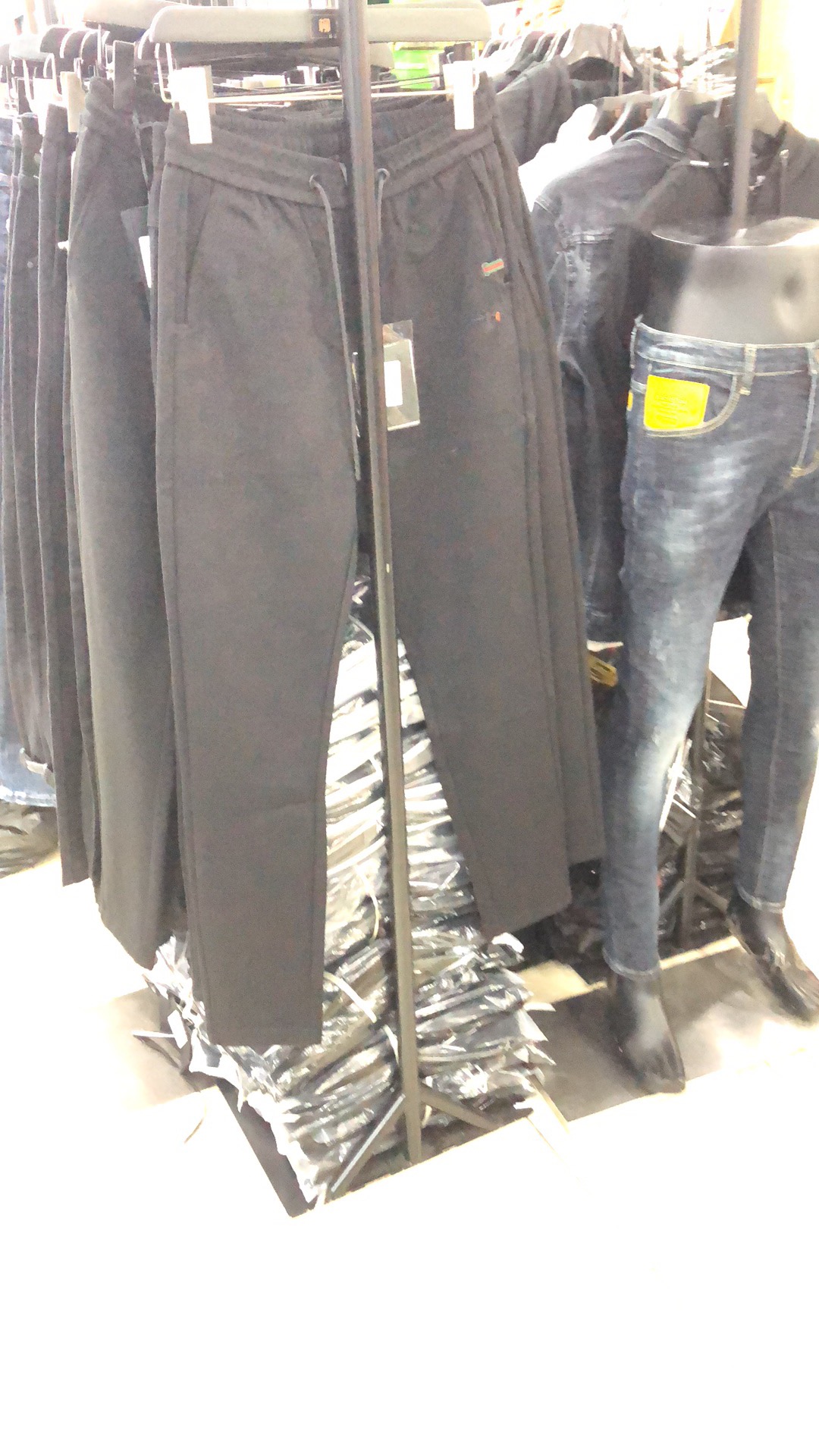 2018秋冬男士抽绳休闲裤