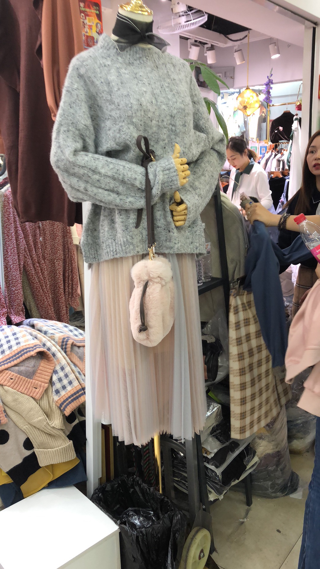 2018秋冬女士针织毛衣