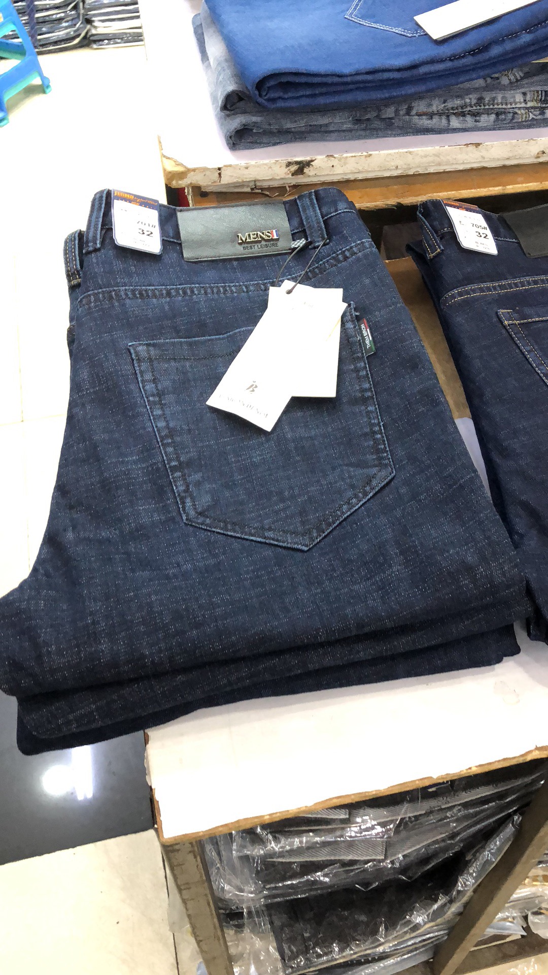 秋冬女士经典牛仔裤