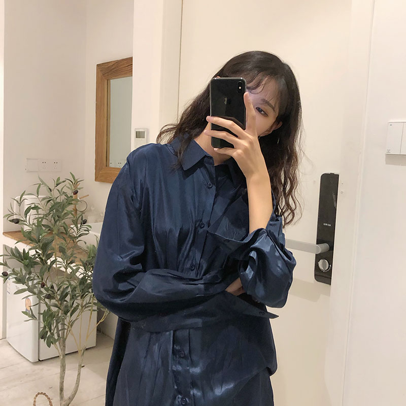 2019秋季新款复古港味长袖洋气蓝色衬衫女设计感小众衬衣