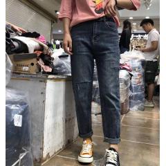 新款破洞牛仔垮裤女中腰韩版时尚显瘦百搭后松紧腰九分裤