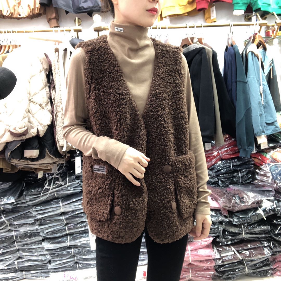 羊羔毛马甲新款舒适