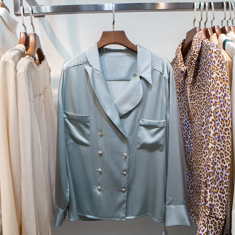 衬衫新款双排珍珠扣镶边薄上衣
