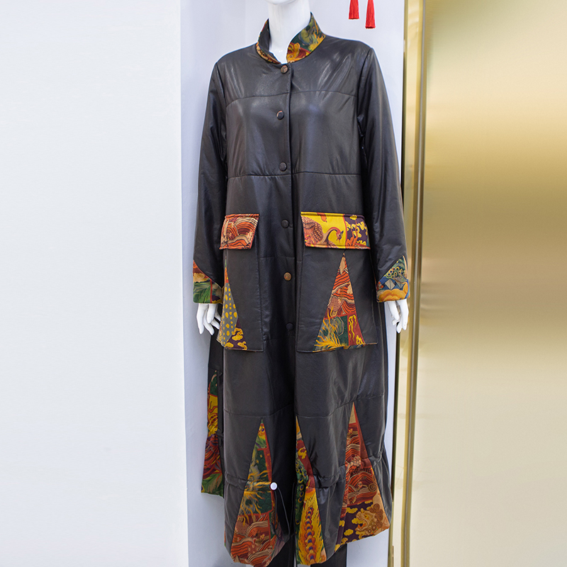 新款女冬季长款妈妈香云纱拼接外套海宁真皮绵羊皮大衣