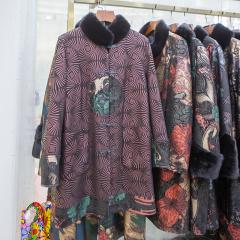 新款皮衣女真皮印花中老年中长款加绒妈妈装唐装寿衣外套