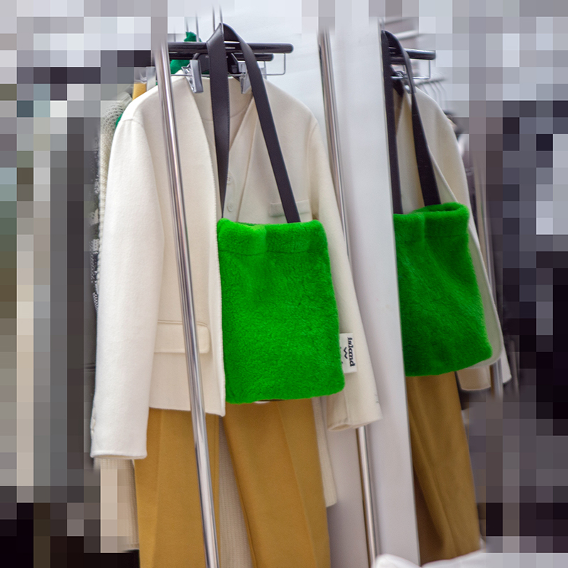 纯白短款双面呢西装外套