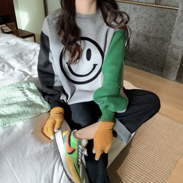 新款宽松洋气显瘦拼接撞色刺绣加绒卫衣