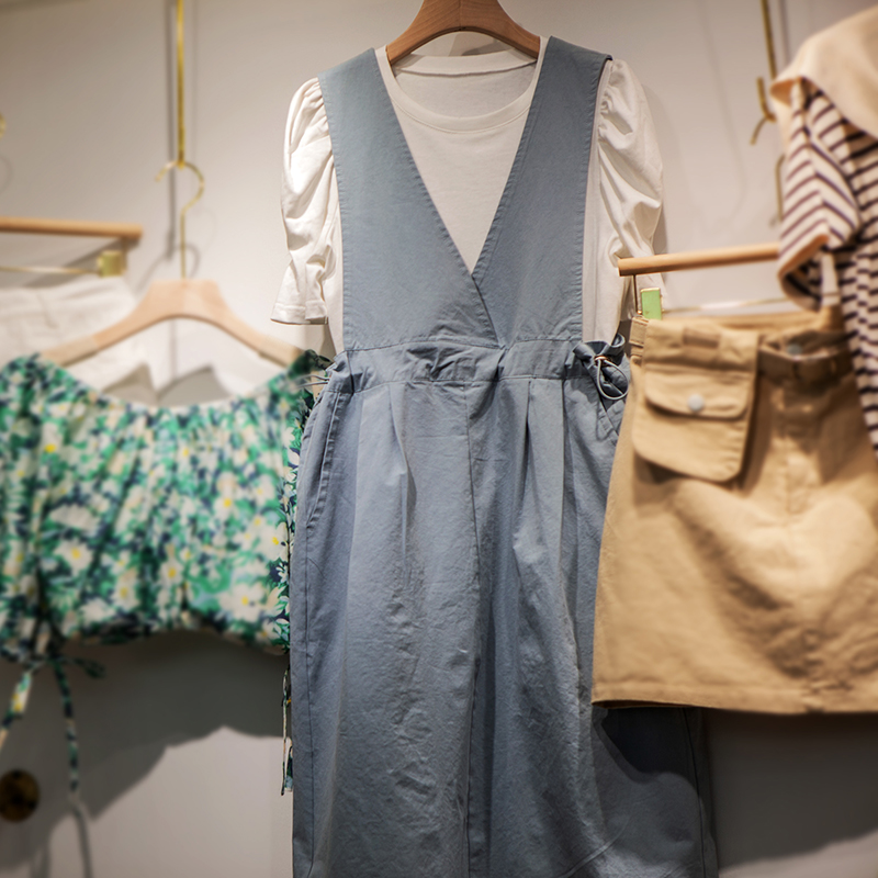 夏季新款韩版宽松显瘦小个子两件套洋气减龄短袖背带连衣裙女