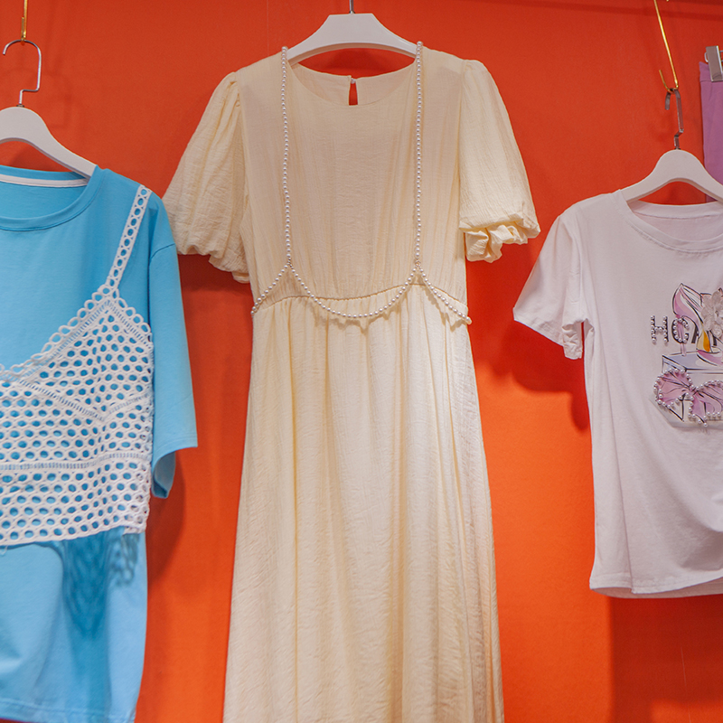 连衣裙女夏季气质修身裙子新款中长款赫本风名媛泡泡袖珍珠公主裙