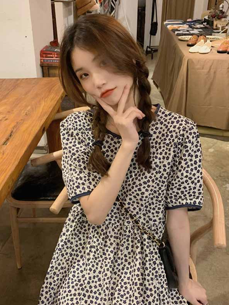 法式复古泡泡袖连衣裙女装设计感小众中长裙夏季