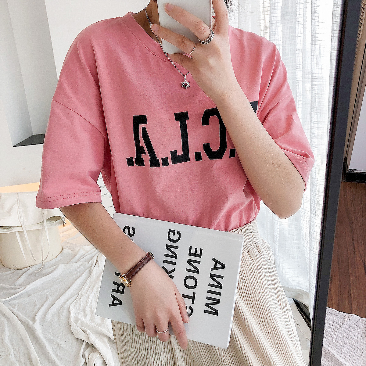 简约宽松休闲字母印花T恤女夏季新款网红短袖上衣