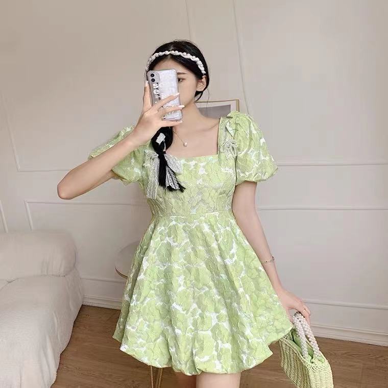 裙子女夏天连衣裙浮纹提花珍珠蝴蝶结泡泡袖