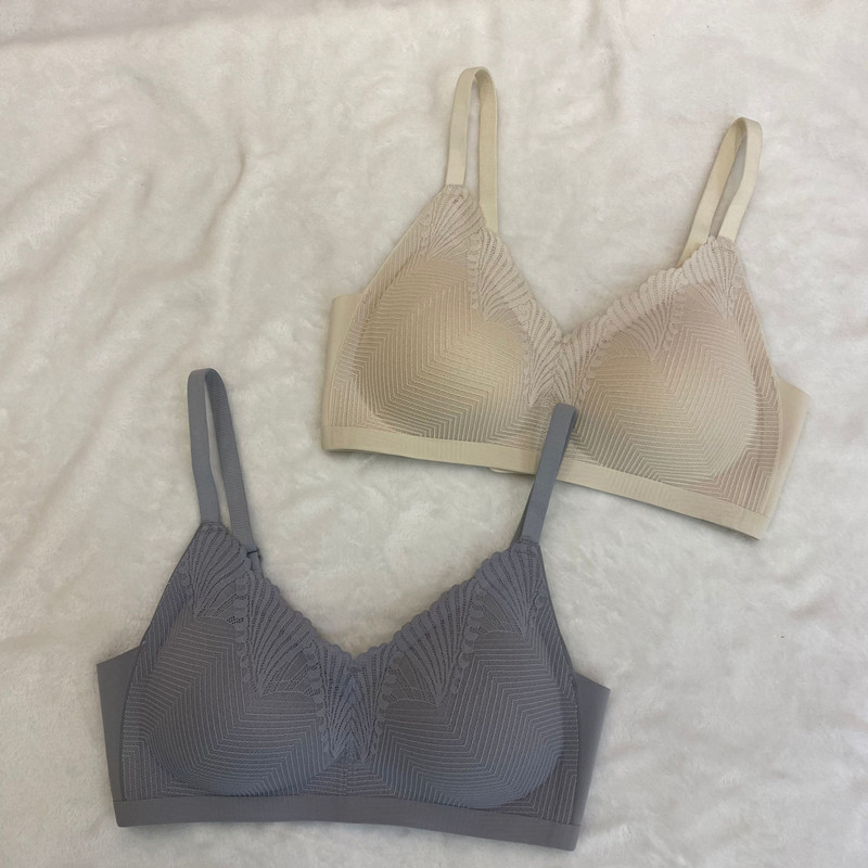 薄款无痕安心睡眠文胸聚拢透气乳胶垫内衣女无钢圈胸罩