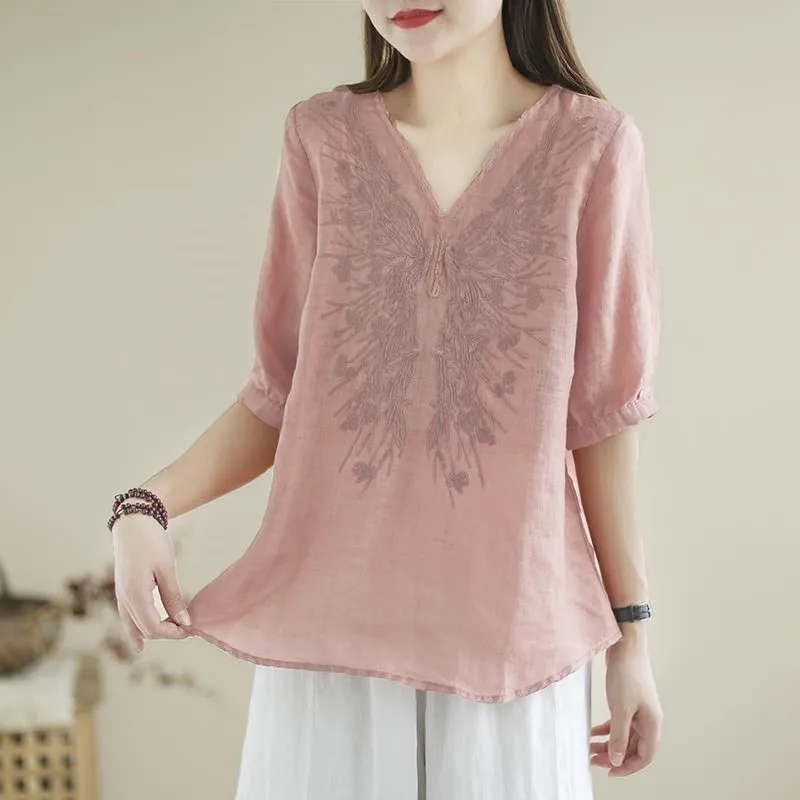 民族风宽松刺绣V领小衫套头上衣新款夏季女装棉麻短袖衬衫衬衣女