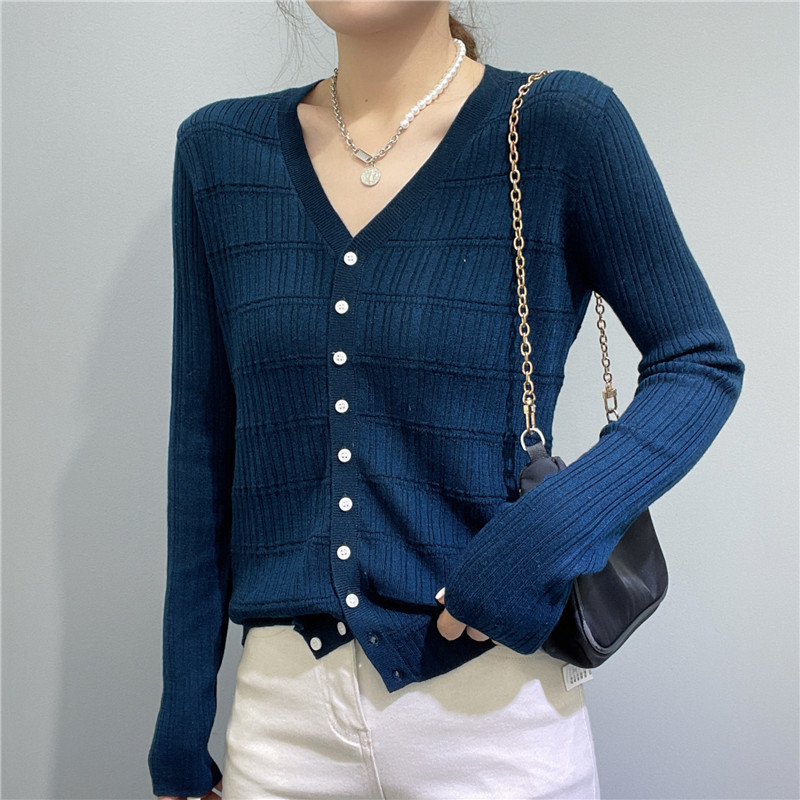 秋季新款韩版显瘦V领竹节纹长袖上衣打底衫女
