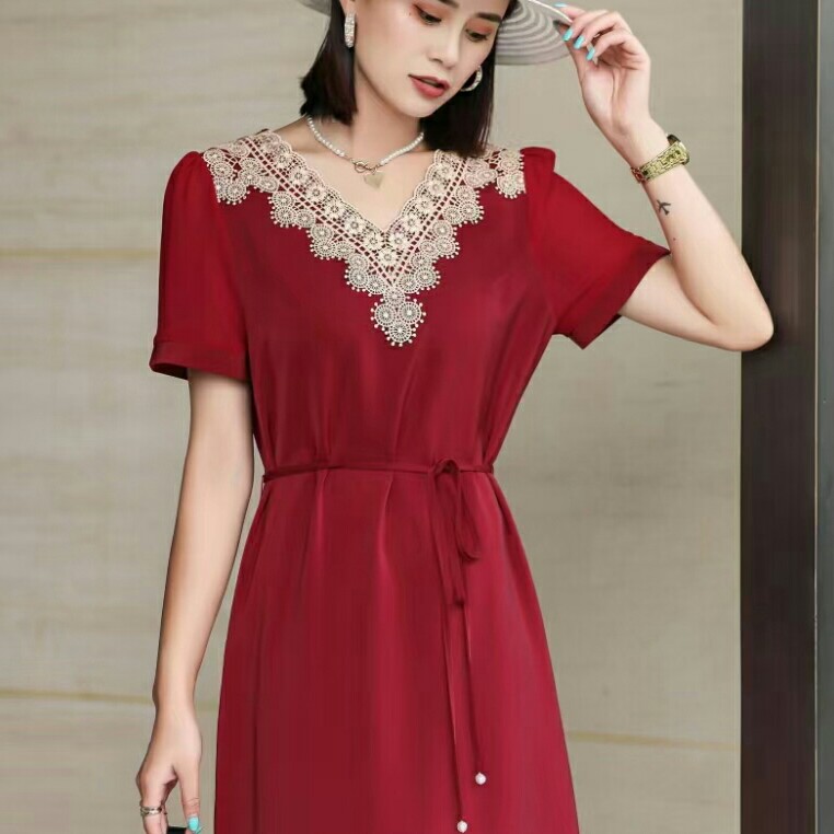 连衣裙长裙蕾丝镶边特色领子V领腰带装饰雪纺