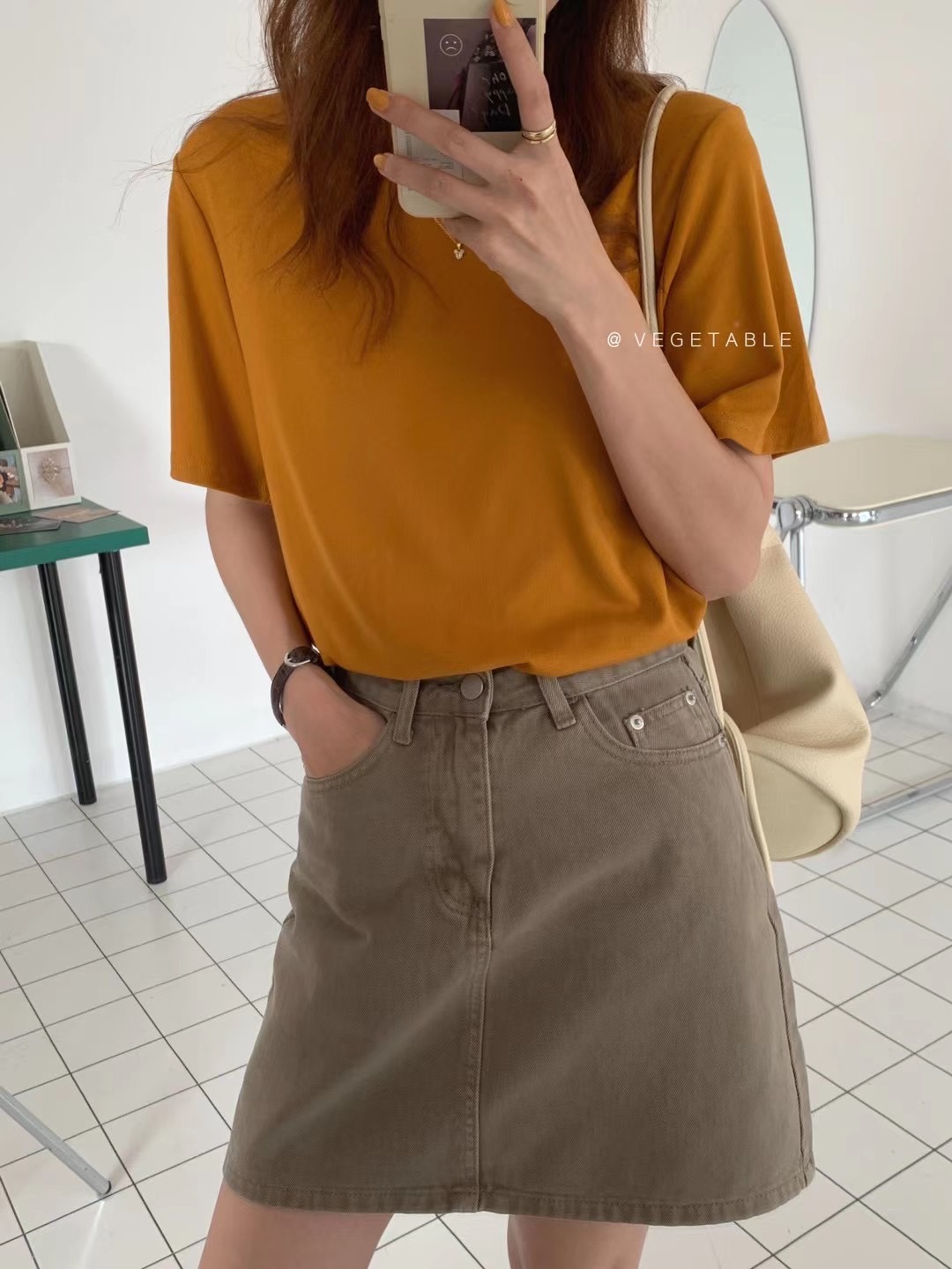 纯色短袖T恤女上衣春秋宽松套头内搭简约内搭衫