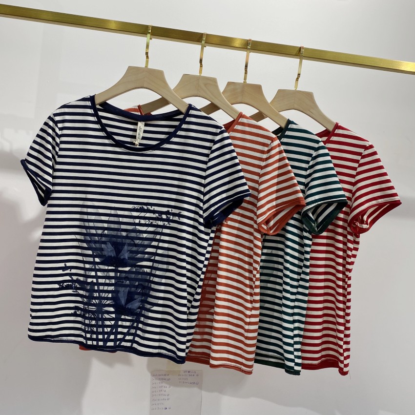 夏季圆领刺绣修身显瘦针织小衫