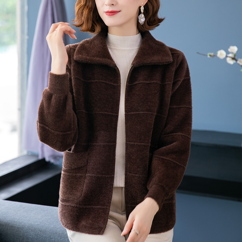 新款水貂绒外套短款大码开衫中老年女装毛呢上衣