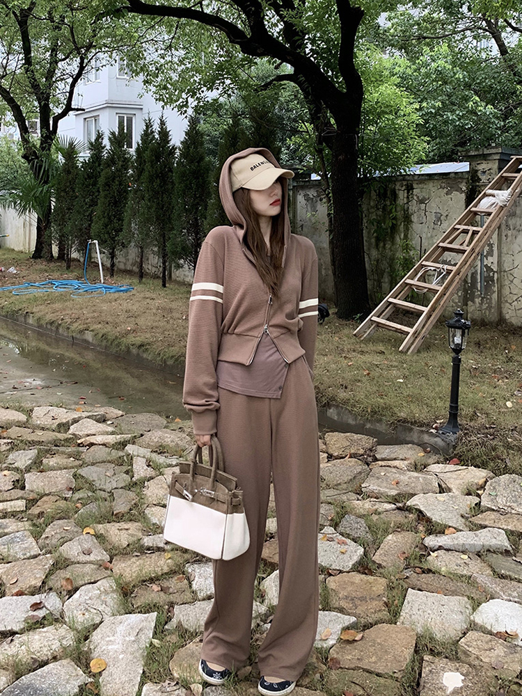 新款早秋季针织开衫外套女气质卫衣套装ins潮chic上衣春外搭