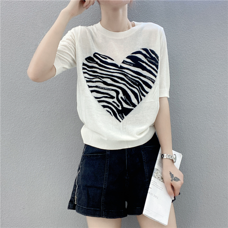 早秋新款圆领宽松爱心字母细羊毛针织衫女欧货半袖打底上衣