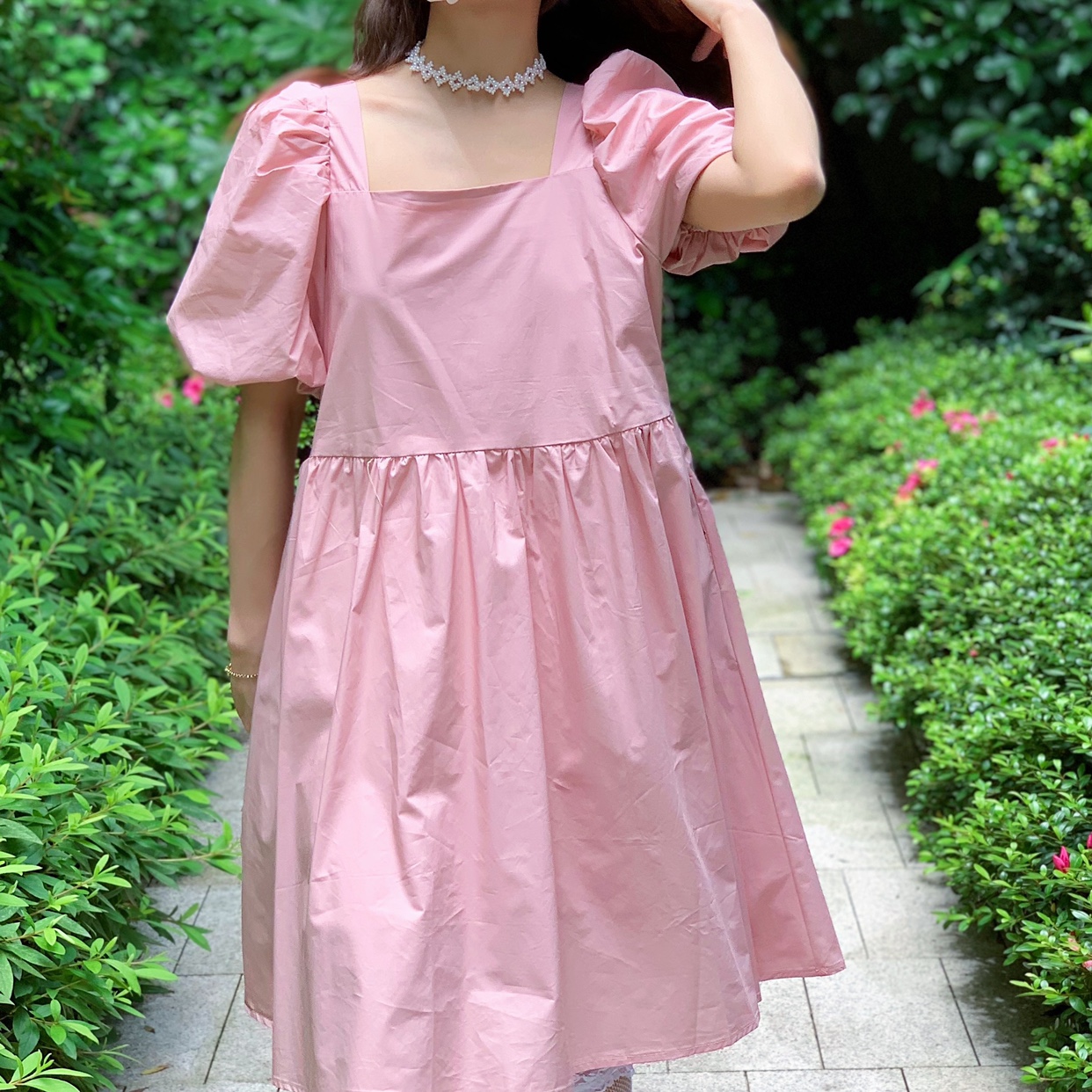 新款日系复古清新方领裙子女泡泡袖纯色宽松收腰连衣裙