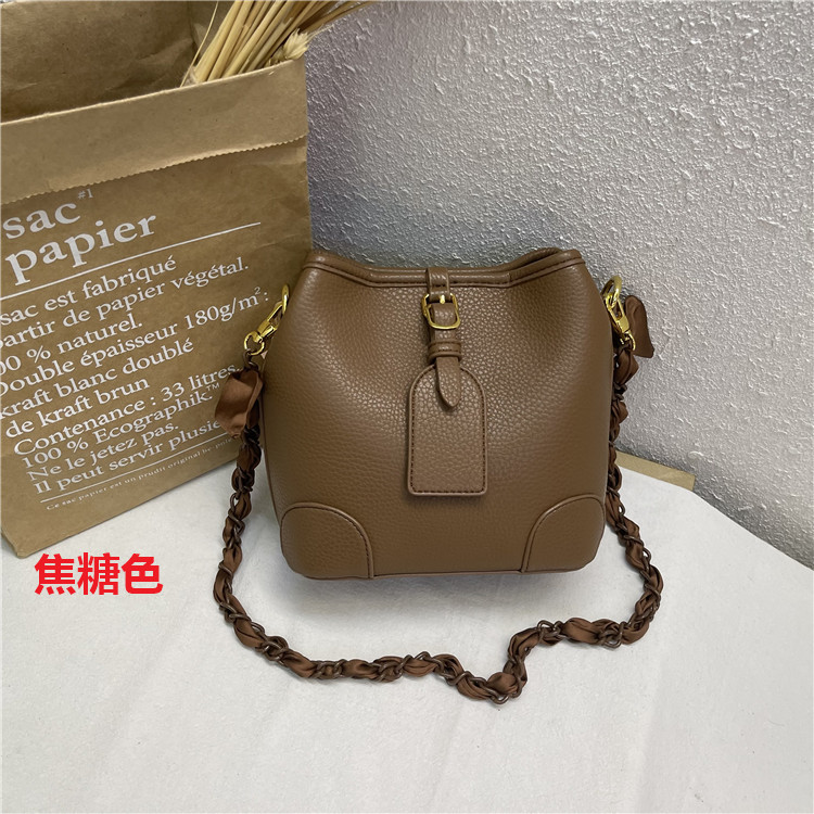 新款韩版荔枝纹软皮小水桶包包丝巾链条单肩腋下包斜跨子母