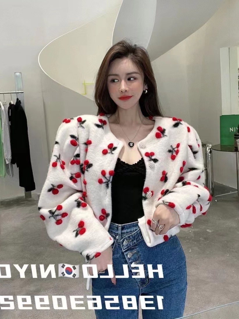 秋季新款小众设计感立体小樱桃甜美减龄网红外套女