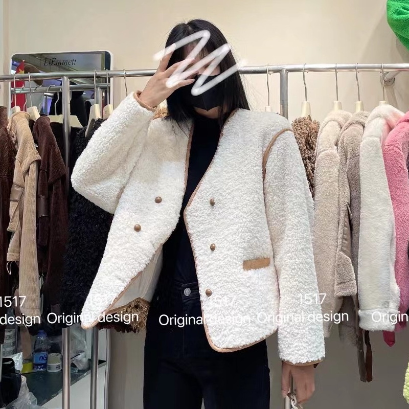 秋冬新款撞色包边V领双排扣宽松洋气皮毛一体羊羔毛绒外套女