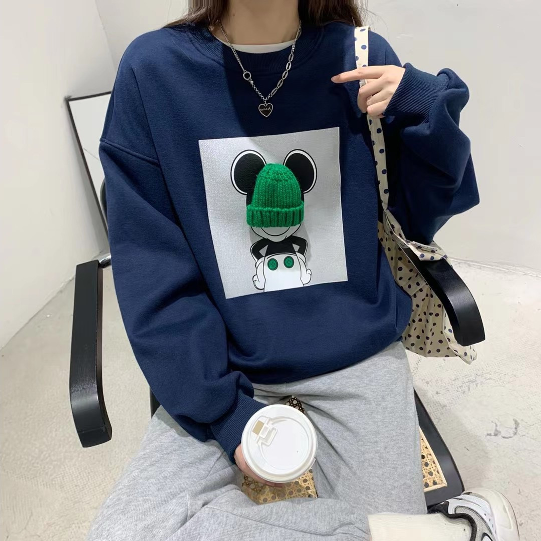 活泼吸睛 秋冬外出时尚宽松显瘦加绒保暖上衣