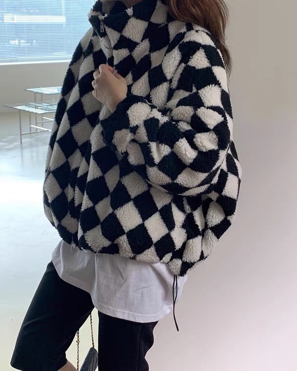 冬季新款女时髦棋盘格小个子羊羔毛拉链短外套