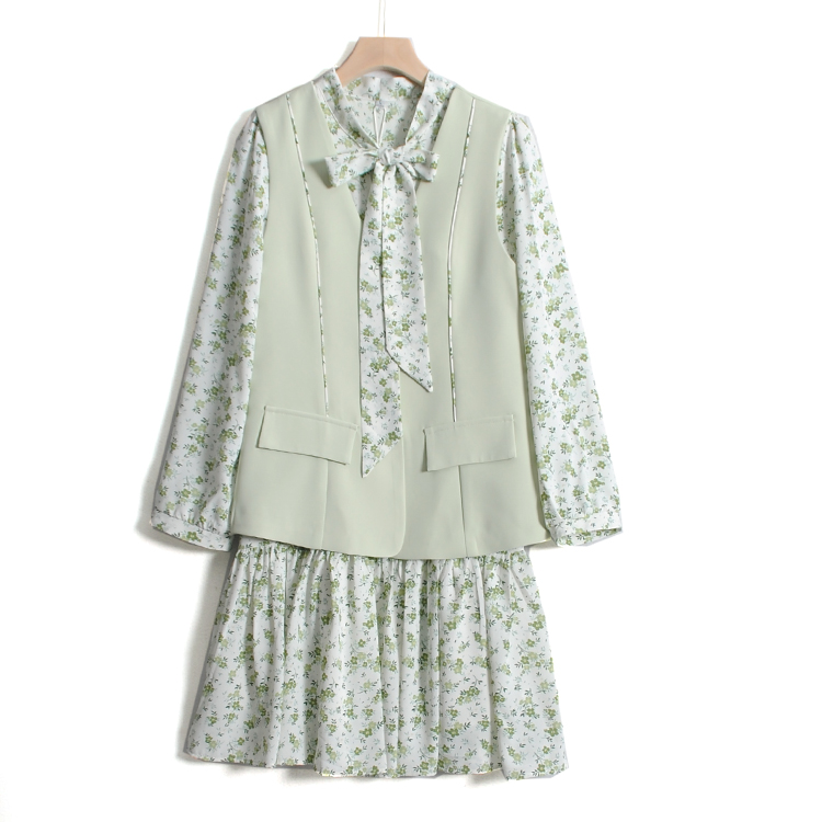 春季休闲宽松外套松紧腰韩版碎花连衣裙两件套