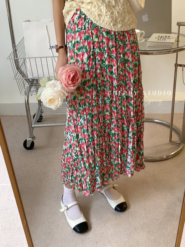 春新松紧高腰气质碎花褶皱半身裙chic百搭显瘦中长A字裙