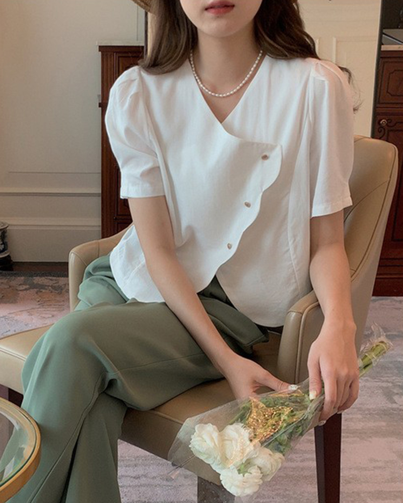 新款夏季设计感小众不规则短款泡泡袖天丝衬衫女上衣