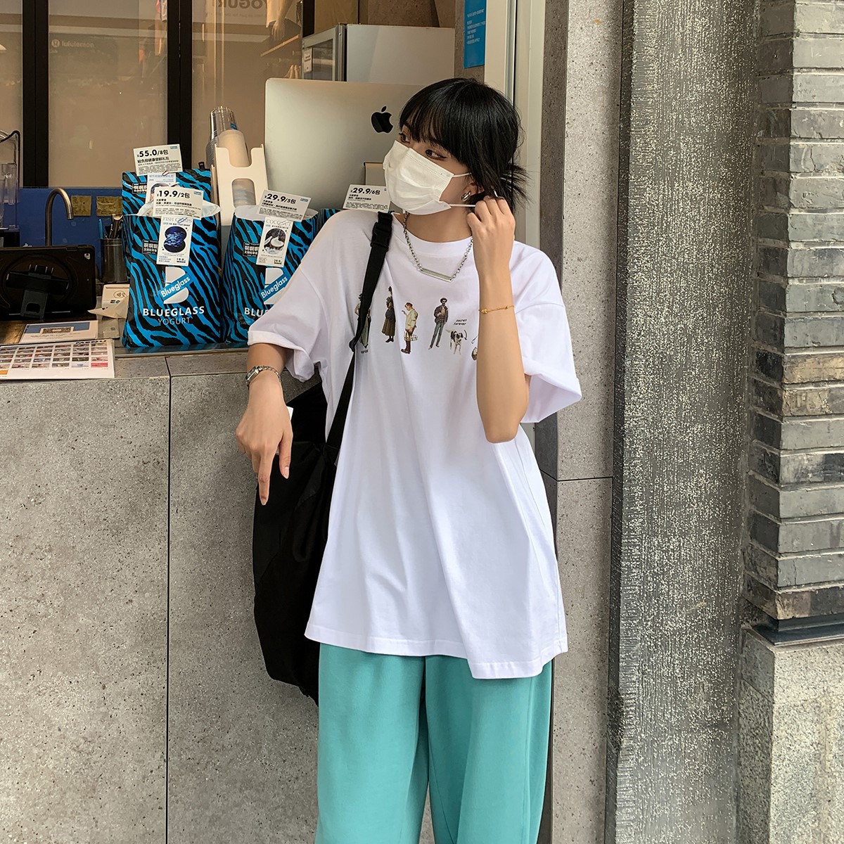 一排人像复古印花T恤女宽松休闲