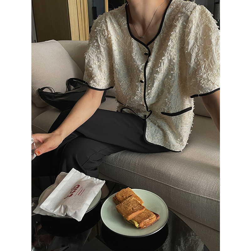 新款方领提花衬衫韩版气质撞色设计短袖上衣女
