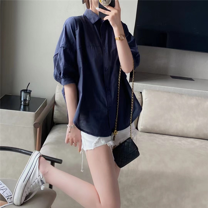 天丝衬衫女高级感夏季新款韩版宽松露背单排扣