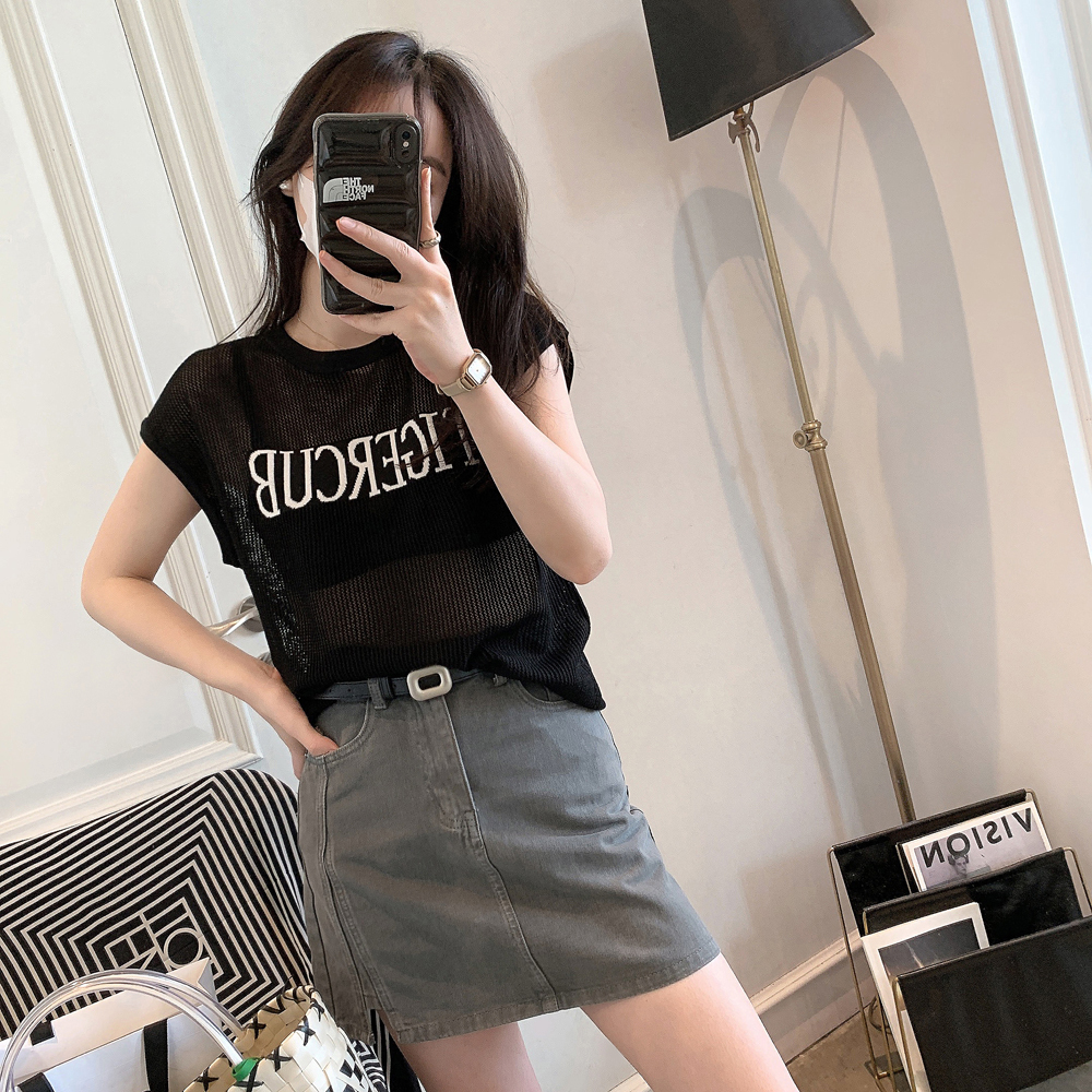 新款女装时尚洋气镂空薄款无袖背心t恤上衣女潮