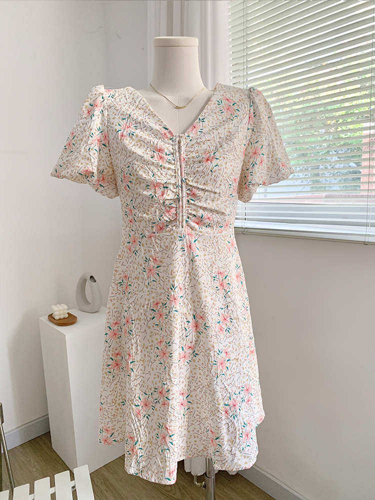 韩版田园风小清新泡泡袖碎花连衣裙女