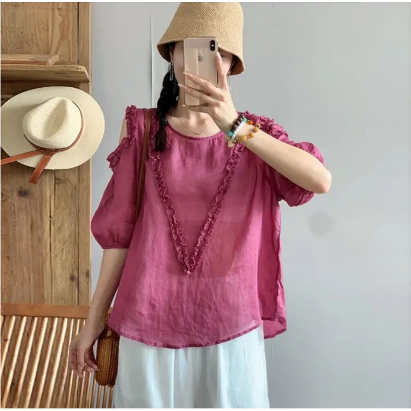 轻奢文艺复古女装休闲风露肩圆领木耳边上衣